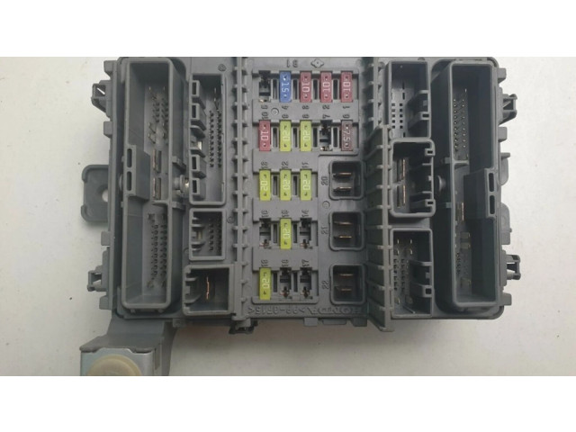 Pojistková skříňka 38210TL7A02 Acura TSX II 2013