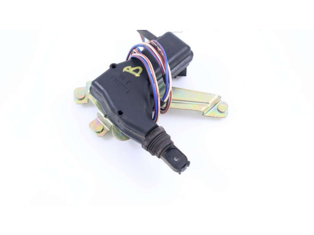 Zámek zadních dveří 1380349   Volvo 740 1988