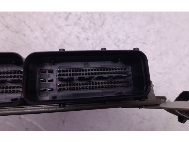 Řídící jednotka 51903003, 0281015951-BOSCH Alfa Romeo Giulietta 2012