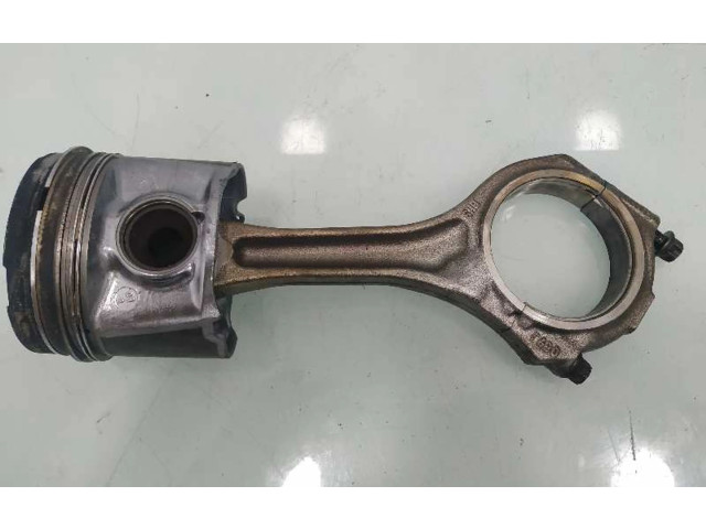  Поршень с шатуном    Audi A6 S6 C5 4B  