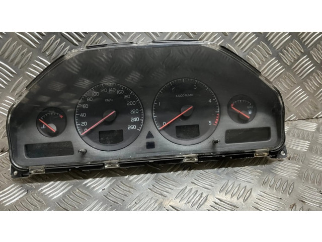 Панель приборов 8602475, 8637997 Volvo V70