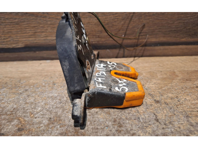 Замок багажника     Skoda Fabia Mk1 (6Y) 1999 - 2007 года