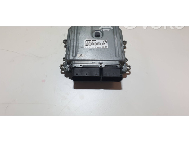 Блок управления двигателя 1039S30929   Volvo V70