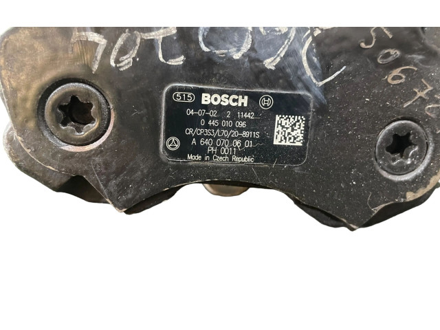 Топливный насос A6400700601, 0445010096 Smart ForFour I