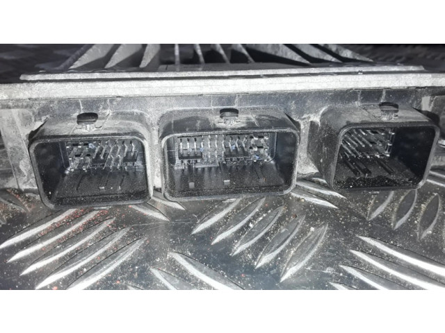 Блок управления двигателя 8200513058, 8200603070 Dacia Logan I