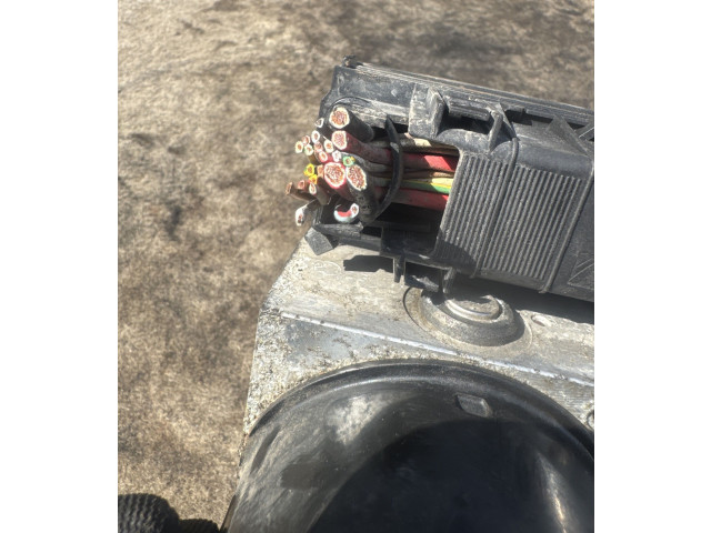 Блок АБС 30794730AA, 10096004293   Volvo  V50  2008 - 2012 года