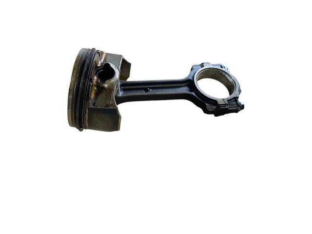  Поршень с шатуном  12658744, 12714549  Chevrolet Camaro  