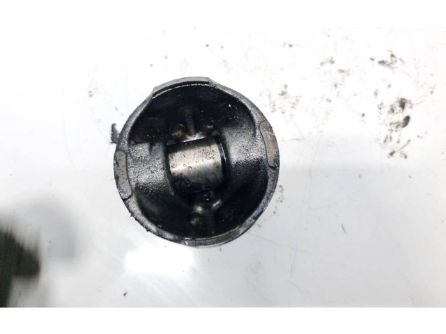 Поршень Nissan Qashqai