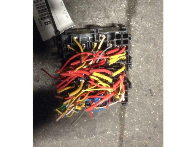 Блок предохранителей    Dacia Sandero    