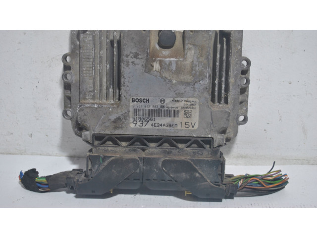Блок управления двигателя 51806561, 0281012883   Alfa Romeo GT