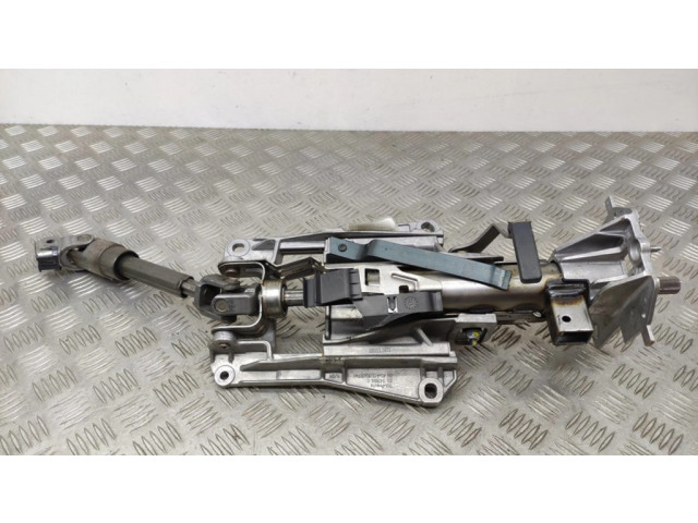 Крестовидная связь оси рулевого колеса