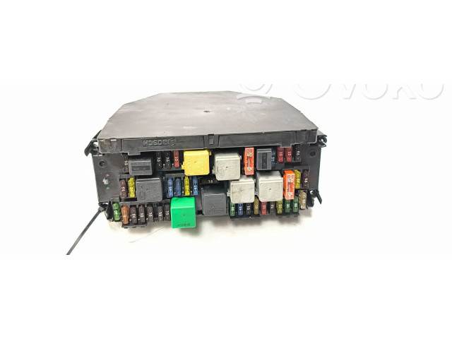 Блок предохранителей A2129008307 Mitsubishi Montero