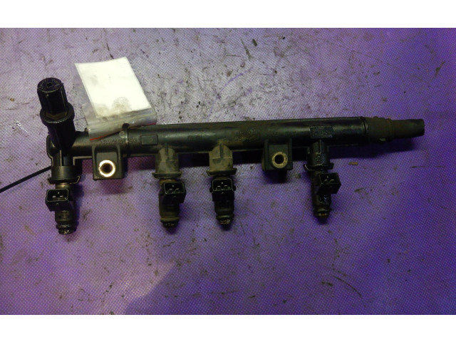 Vstřikovací lišta 3219018301, 3219018301   Fiat Punto (188)    188A4000 