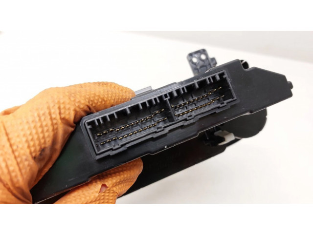 Блок управления климат-контролем 972503U601   KIA Sportage