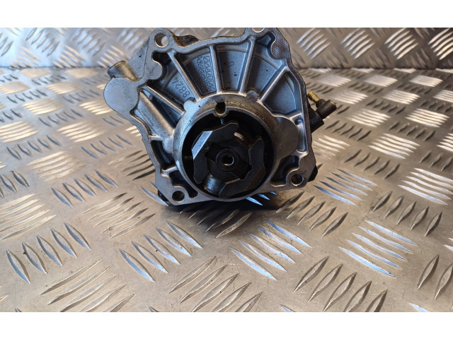 Вакуумный насос    55205446, 72902303006   Opel Insignia A