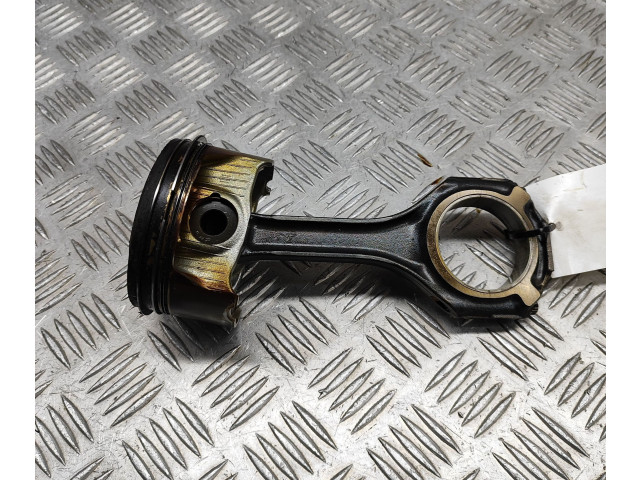  Поршень  A2780302317, A2780300620  Mercedes-Benz GL X166  