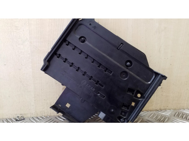 Блок предохранителей 1802319041   Ford Focus    