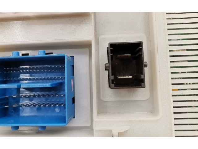 Блок предохранителей 31314116AA, BG9T14C256GA   Volvo S60    