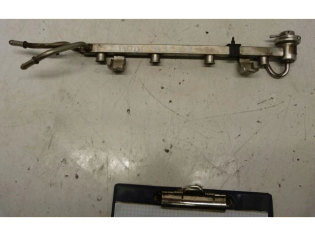 Топливная рампа Audi A3 S3 8L