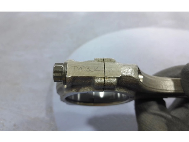 Píst Hyundai Tucson IV NX4 pro benzínový / Электричество motor 1.6 G4FU