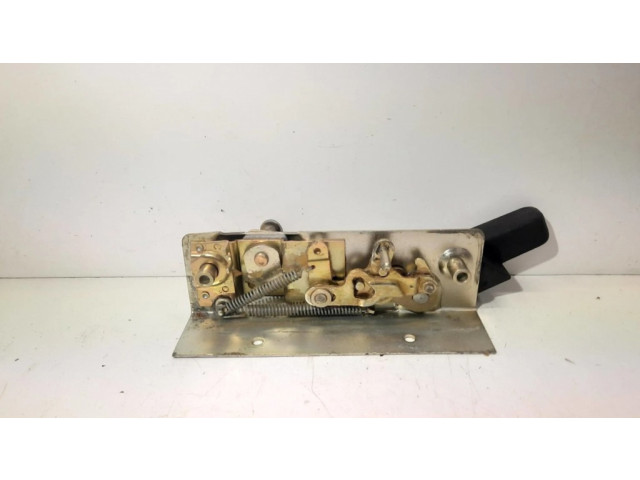 Замок задней крышки (наружный)