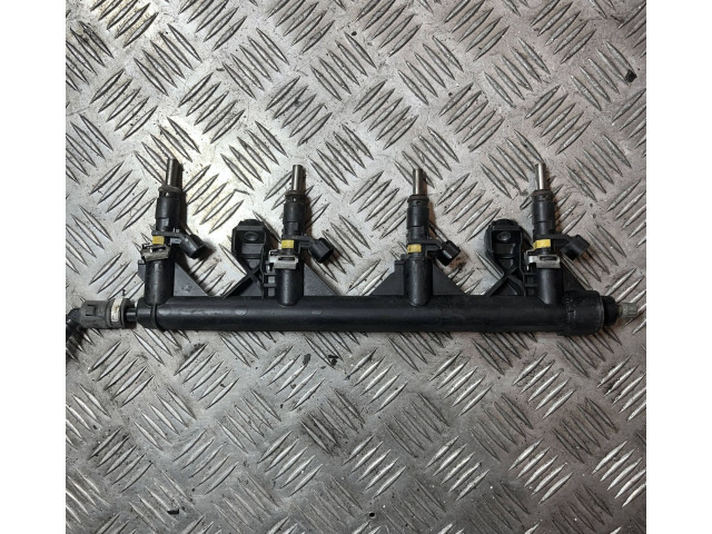 Топливная рампа V757564580-02 Peugeot 2008 I