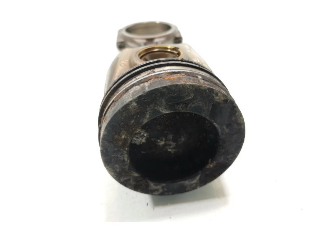 Píst Volkswagen Caddy DFSD