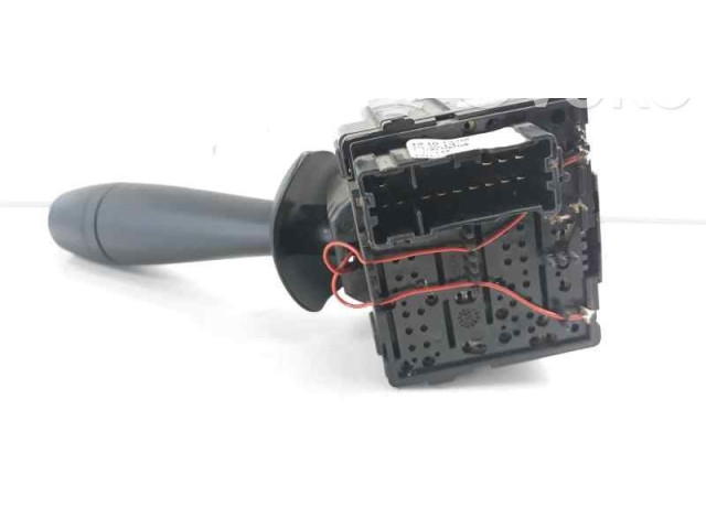 Ручка стеклоочистителей 681728631R Dacia Dokker