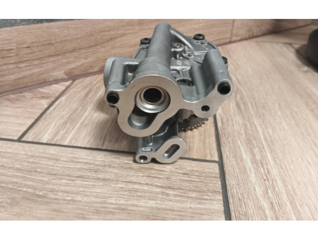 Čerpadlo oleje 06M115103 Audi Q7 4M