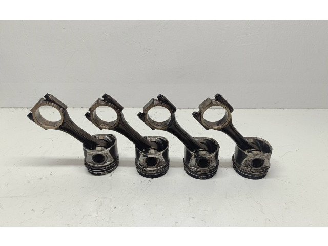 Поршень с шатуном BHS 038jDE, 017131207 Volkswagen PASSAT B6