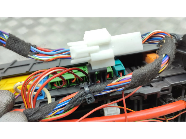   Pojistková skříňka A2465400140, A2466840337   Mercedes-Benz CLA C117 X117 W117 2015