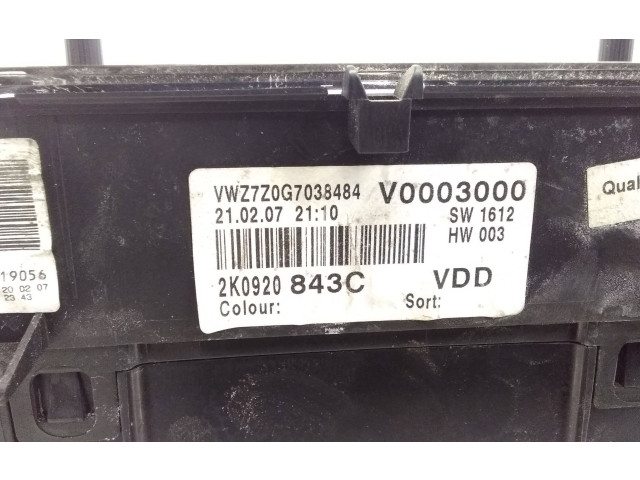 Přístrojová deska Volkswagen Caddy 2007 2K0920843C