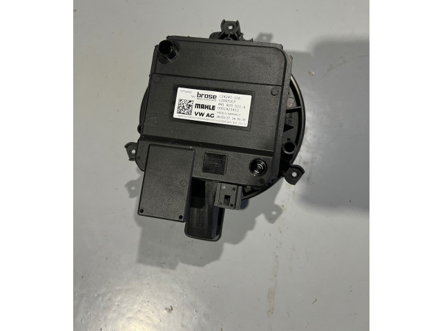 Вентилятор печки 4m1820021A Audi S5 F5