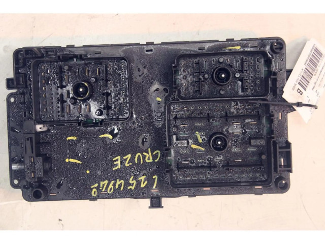 Pojistková skříňka Chevrolet Cruze 2009