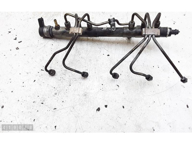 Vstřikovač 30750283 Volvo V70 pro naftový motor 0.0