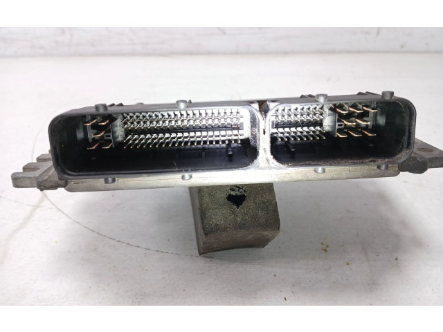 Řídící jednotka mec32040, mec32040g33724 Nissan Micra C+C 2003