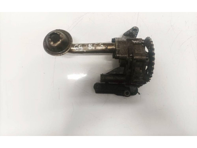 Масляный насос Volkswagen Golf IV