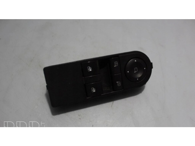 Включатель электрических окон