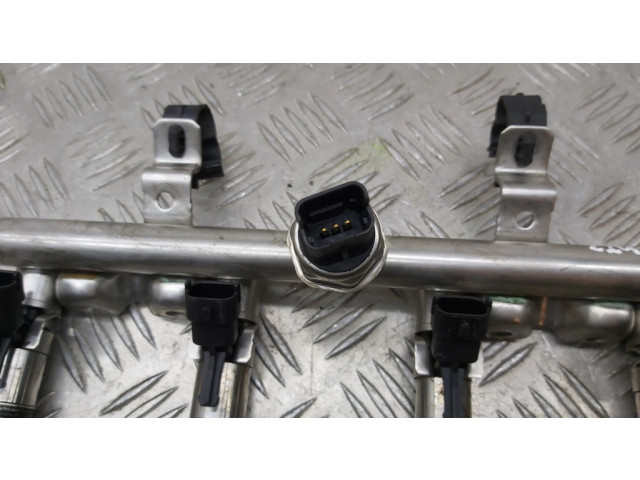 Топливная рампа V756805180   Citroen C4 Grand Picasso 1.6  для двигателя 5fv