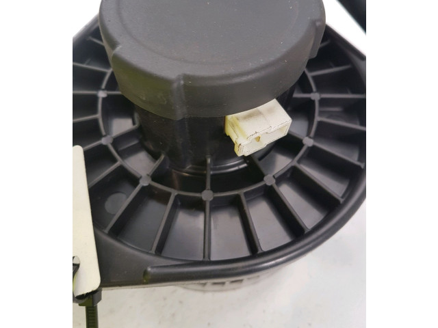 Вентилятор печки 7802A105 Mitsubishi L200