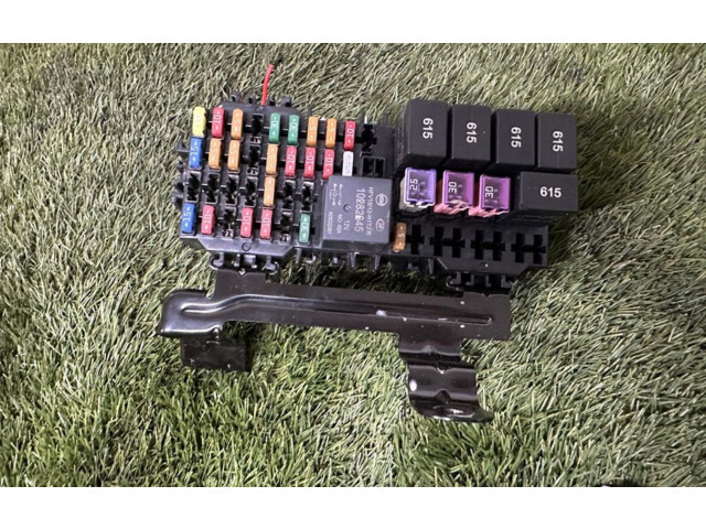   Pojistková skříňka 10282645   MG ZS 2023