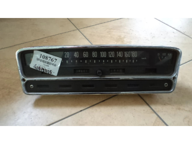 Přístrojová deska Fiat 125p 1979