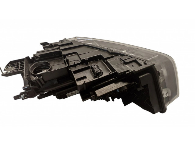 Передняя фара