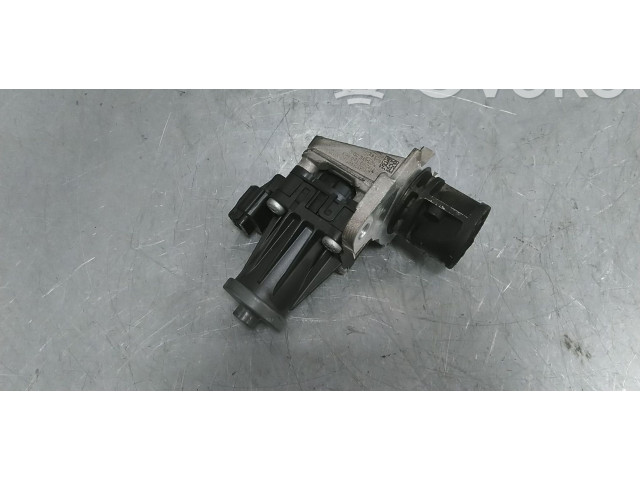 Řídící jednotka 147105308R Renault Clio IV 2013