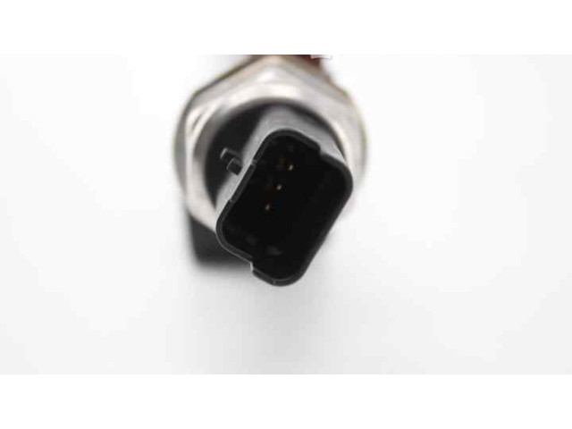 Топливная рампа    Volvo V50  