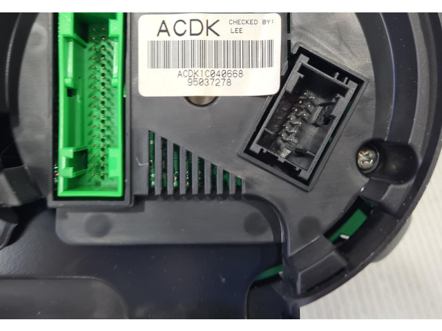 Панель приборов 95037278, 95037278   Chevrolet Spark       