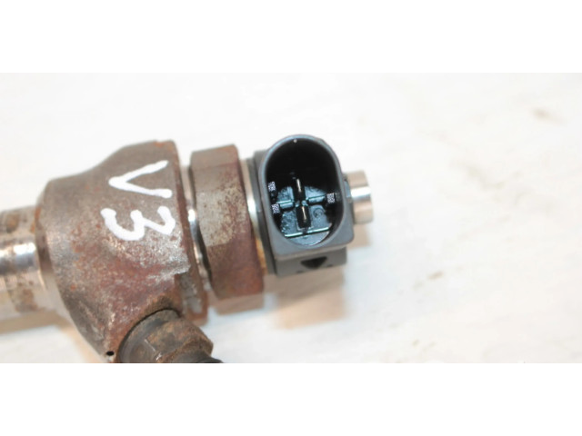 Форсунка 04L130277AC    Volkswagen Golf VII для дизельного двигателя CRB 2