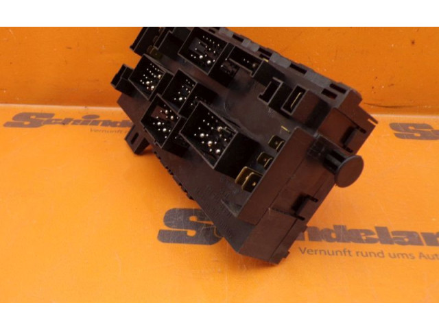 Блок предохранителей 171941813D, 171941813D Volkswagen Golf II