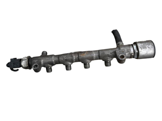 Топливная рампа 04L130089F, 1705300459   Skoda Octavia Mk3 (5E)  