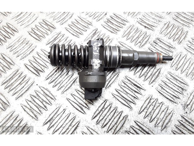 Форсунка 038130073ag    Volkswagen Jetta V   